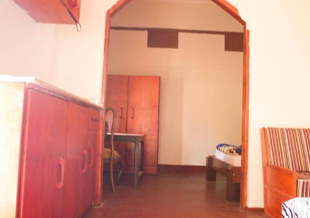 Okla GuestHouse Kampala Eksteriør billede